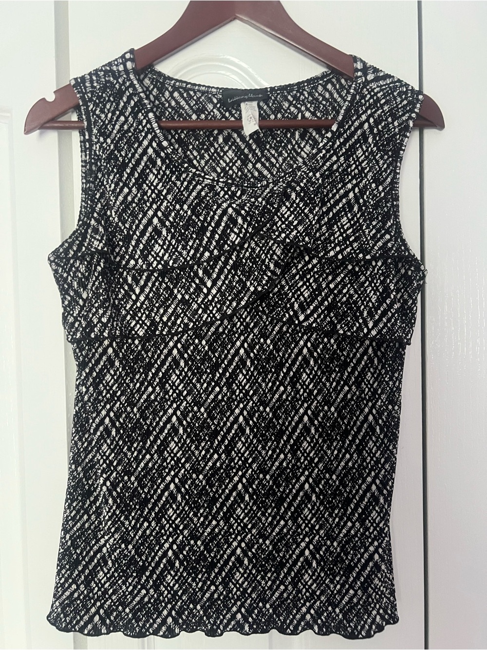 Brittany Black Black & White Textured Sleeveless Top